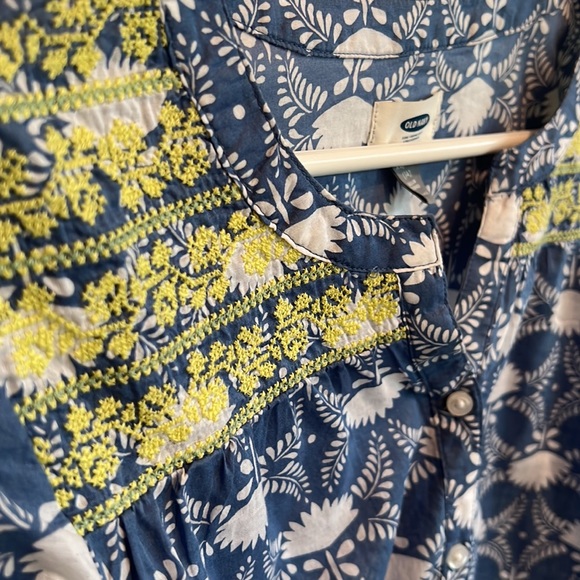 Old Navy girls split neck blouse - Picture 2 of 5